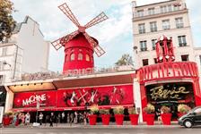 Dinner At The Eiffel Tower, Cruise And Show At Moulin Rouge in Paris, Paris
